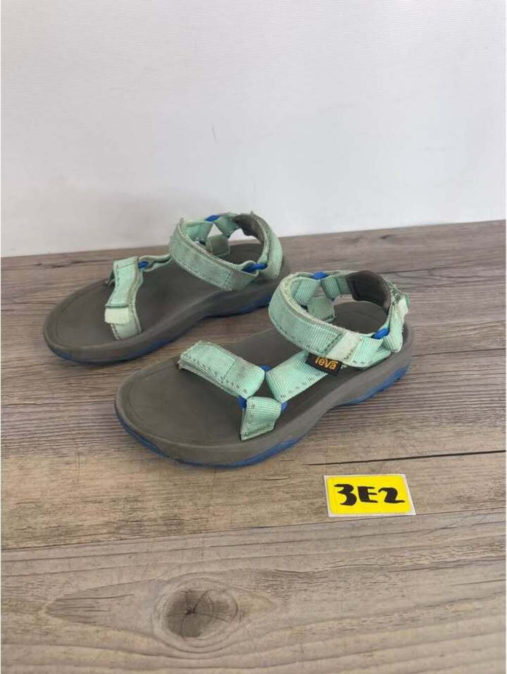 Teva Hurricane XLT2 Mint Green Blue Strappy Sandals Size 11c